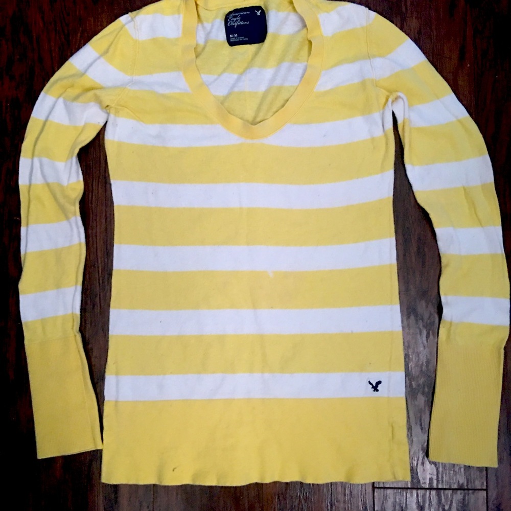 Women’s American Eagle light weight knit sweater